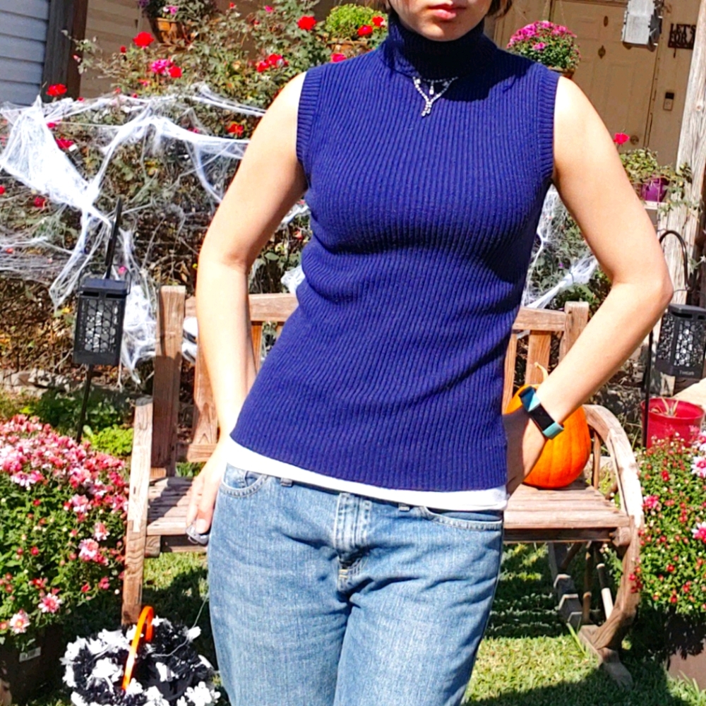 COPY - CLEANOUT SALE Vintage Navy Blue Sleeveless Turtleneck Sweater